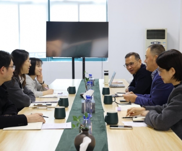 关心关怀落实处，，，，，，政企同心谋发展